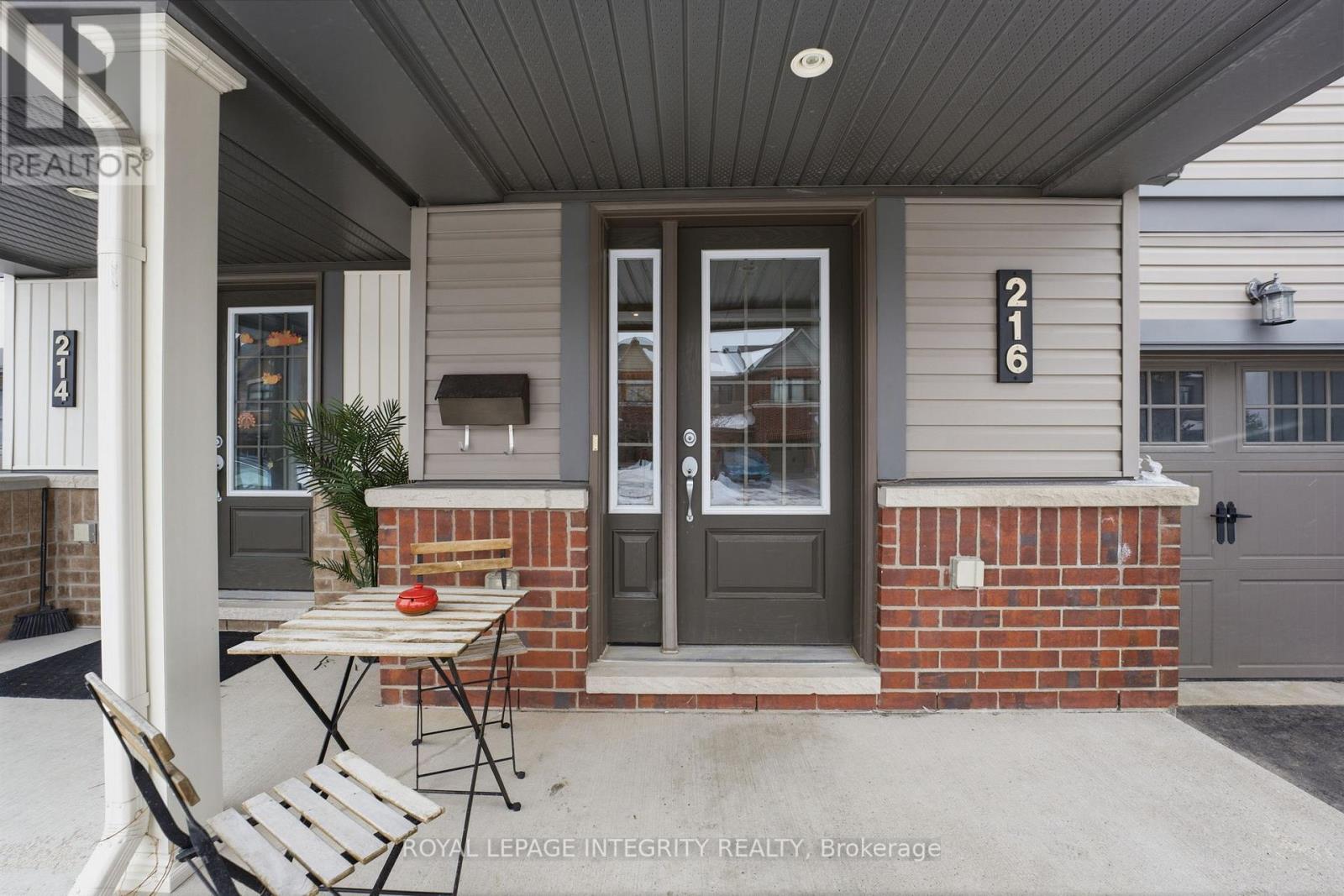 216 Halyard Way, Ottawa, Ontario  K2S 1B9 - Photo 2 - X12812716