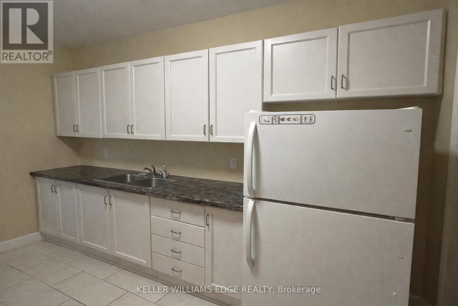 940 Barton Street E, Hamilton (Crown Point), Ontario  L8L 3C5 - Photo 7 - X12817992