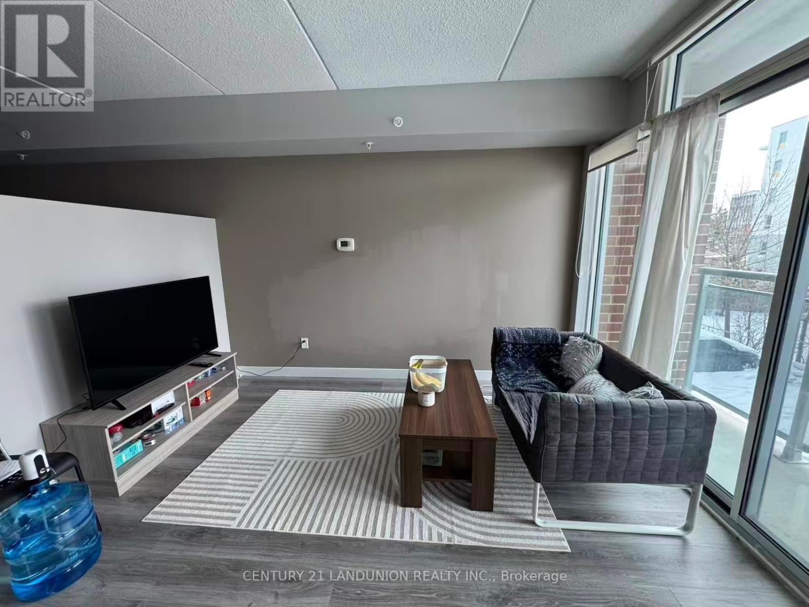 225 - 308 Lester Street, Waterloo, Ontario  N2L 0H9 - Photo 8 - X12818004