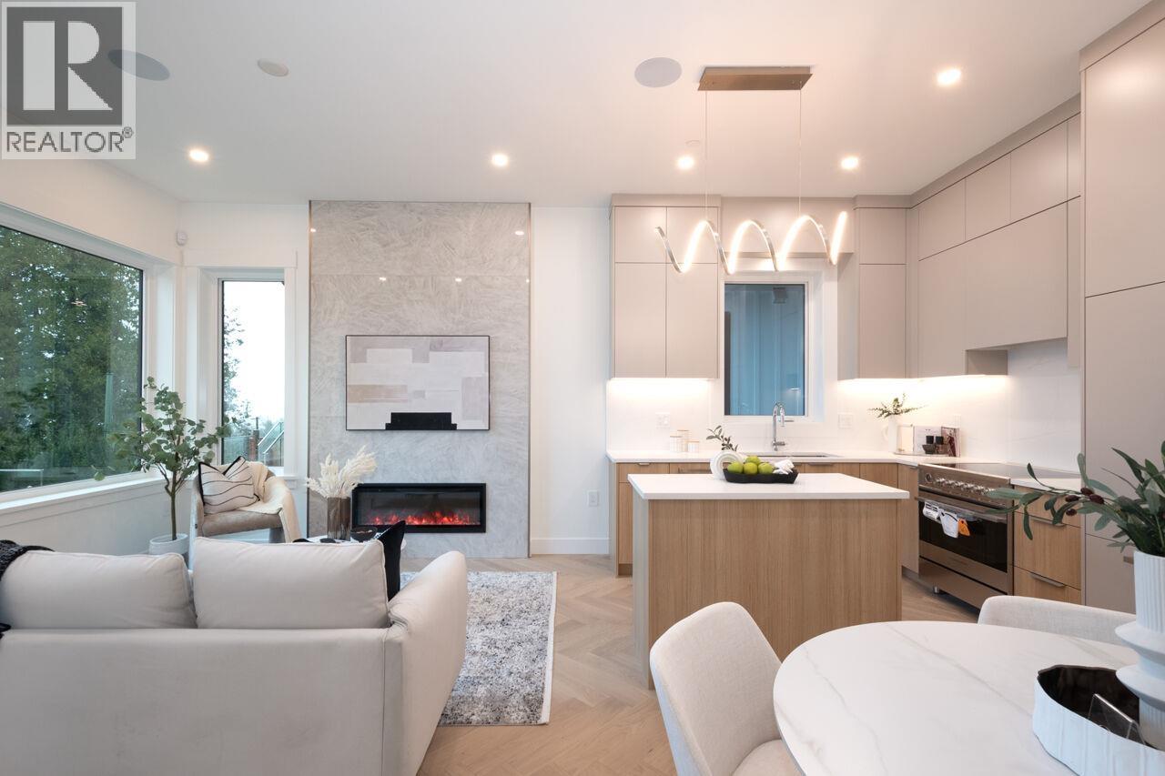 Listing Picture 11 of 40 : 4426 W 4TH AVENUE, Vancouver / 溫哥華 - 魯藝地產 Yvonne Lu Group - MLS Medallion Club Member