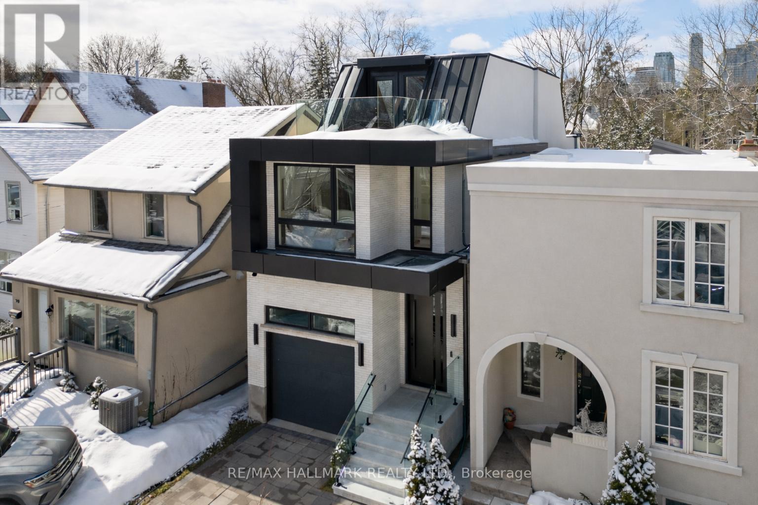 72 Marmot Street, Toronto, Ontario  M4S 2T5 - Photo 2 - C12817516