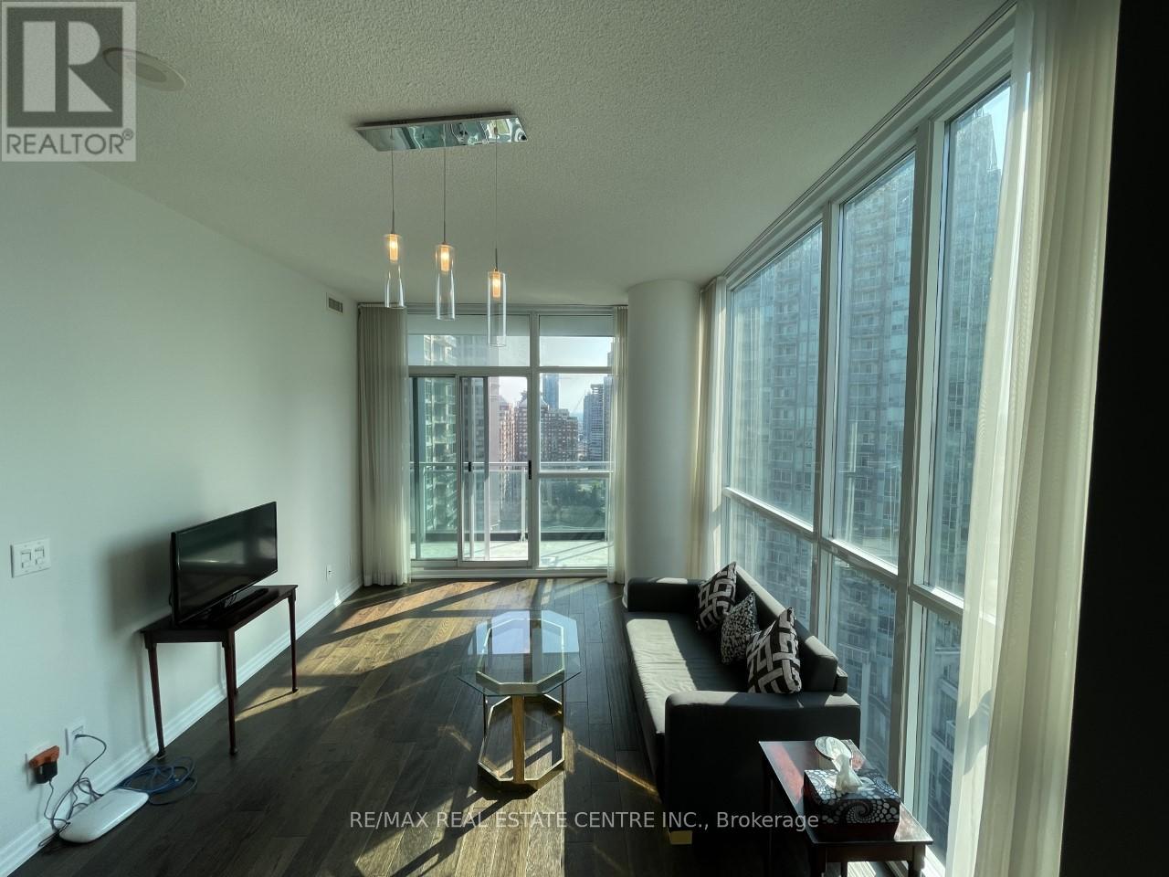 2209 - 223 Webb Drive, Mississauga, Ontario  L5B 0E8 - Photo 15 - W12762774