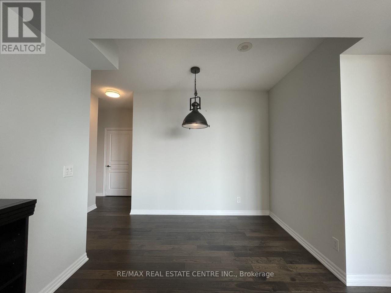 2209 - 223 Webb Drive, Mississauga, Ontario  L5B 0E8 - Photo 12 - W12762774