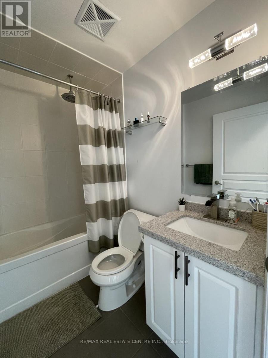 2209 - 223 Webb Drive, Mississauga, Ontario  L5B 0E8 - Photo 24 - W12762774