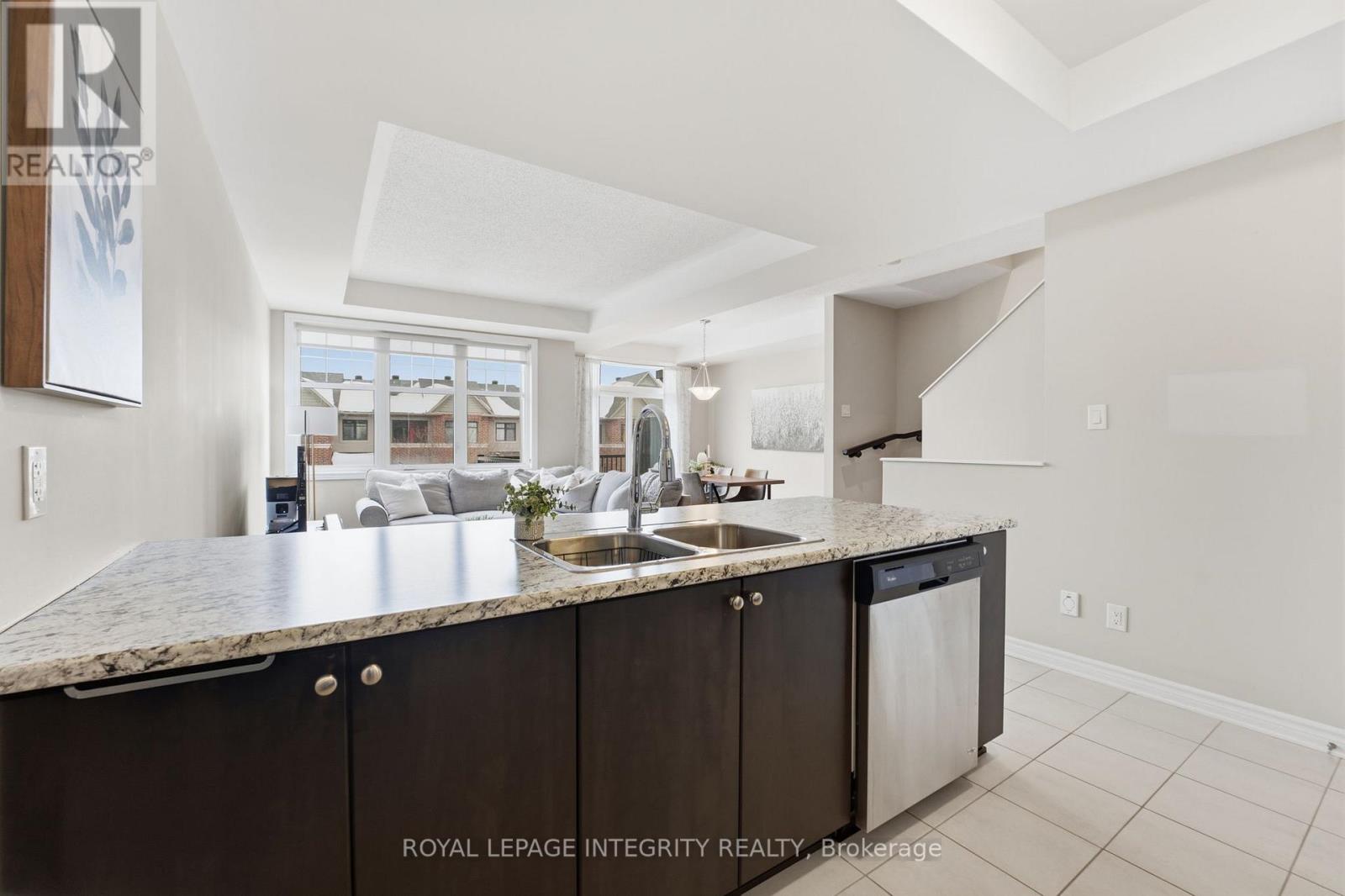 216 Halyard Way, Ottawa, Ontario  K2S 1B9 - Photo 22 - X12812716