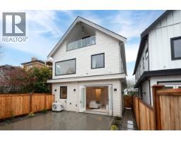 <div class="price">$2,098,000</div> 4424 W 4th Avenue, Vancouver<br><div style="margin-bottom:8px;"><small>Team 3000 Realty Ltd.</small></div><div class='bed_bath'>3 Bed | 4 Bath</div>