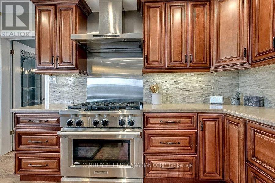 157 Wheeler Avenue, Thames Centre, Ontario  N0L 1G2 - Photo 13 - X12818088