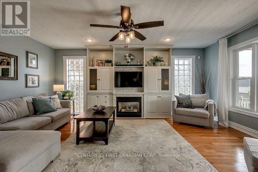 157 Wheeler Avenue, Thames Centre, Ontario  N0L 1G2 - Photo 18 - X12818088