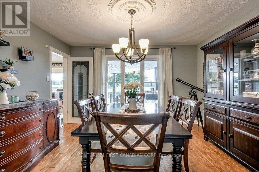 157 Wheeler Avenue, Thames Centre, Ontario  N0L 1G2 - Photo 24 - X12818088