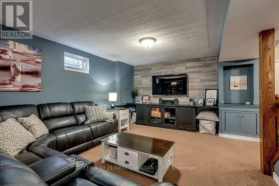 157 Wheeler Avenue, Thames Centre, Ontario  N0L 1G2 - Photo 40 - X12818088