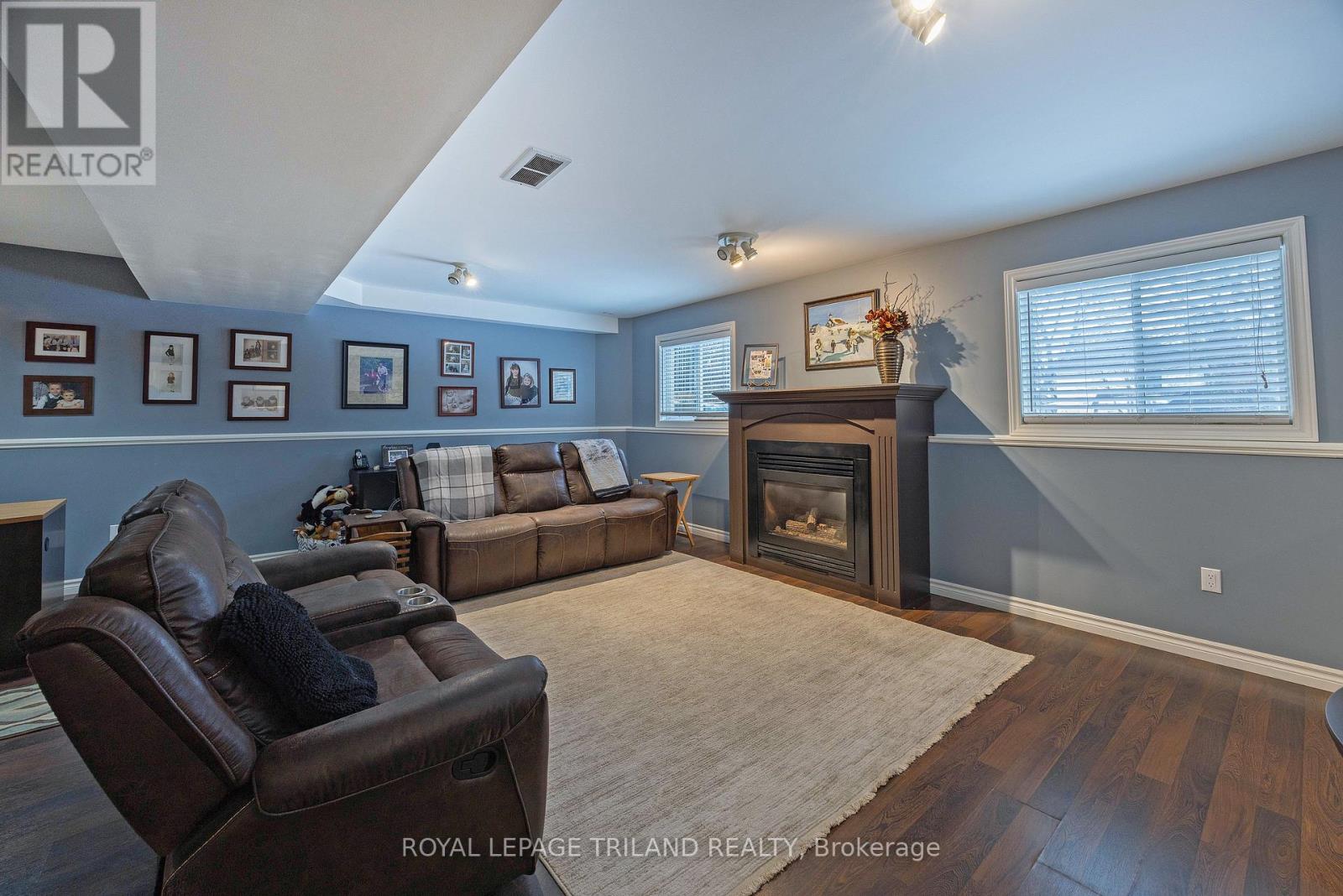 94 Queen Street, Thames Centre, Ontario  N0L 1G2 - Photo 19 - X12818152