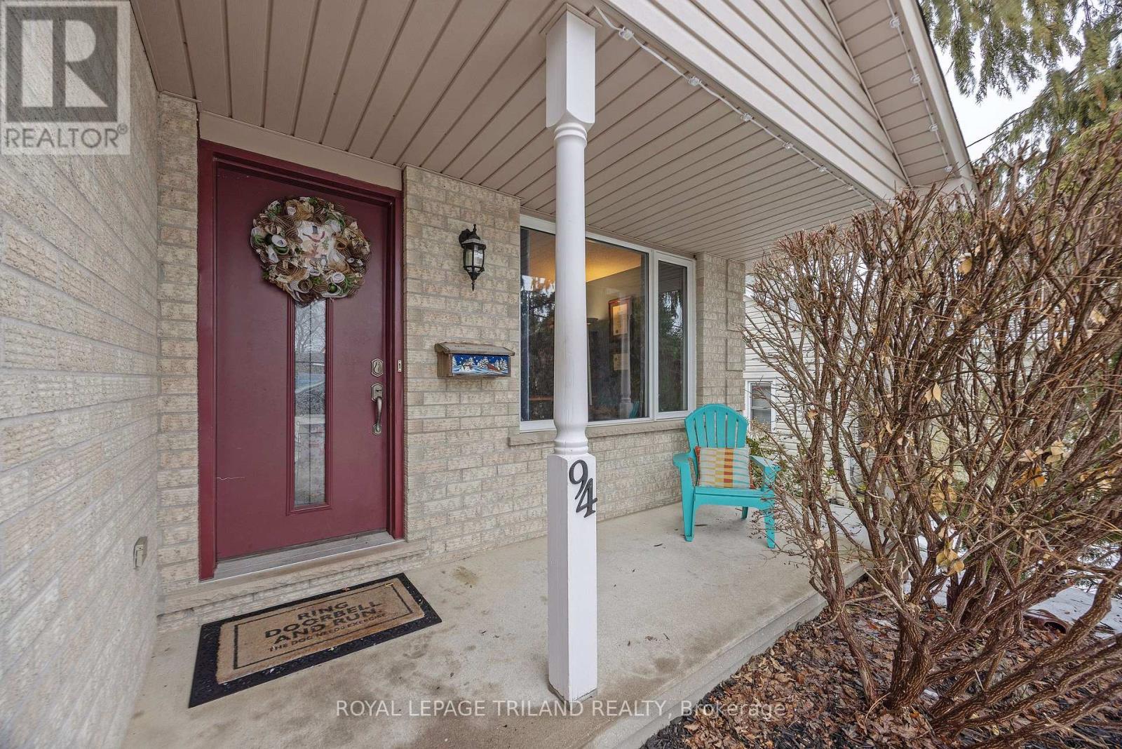94 Queen Street, Thames Centre, Ontario  N0L 1G2 - Photo 2 - X12818152