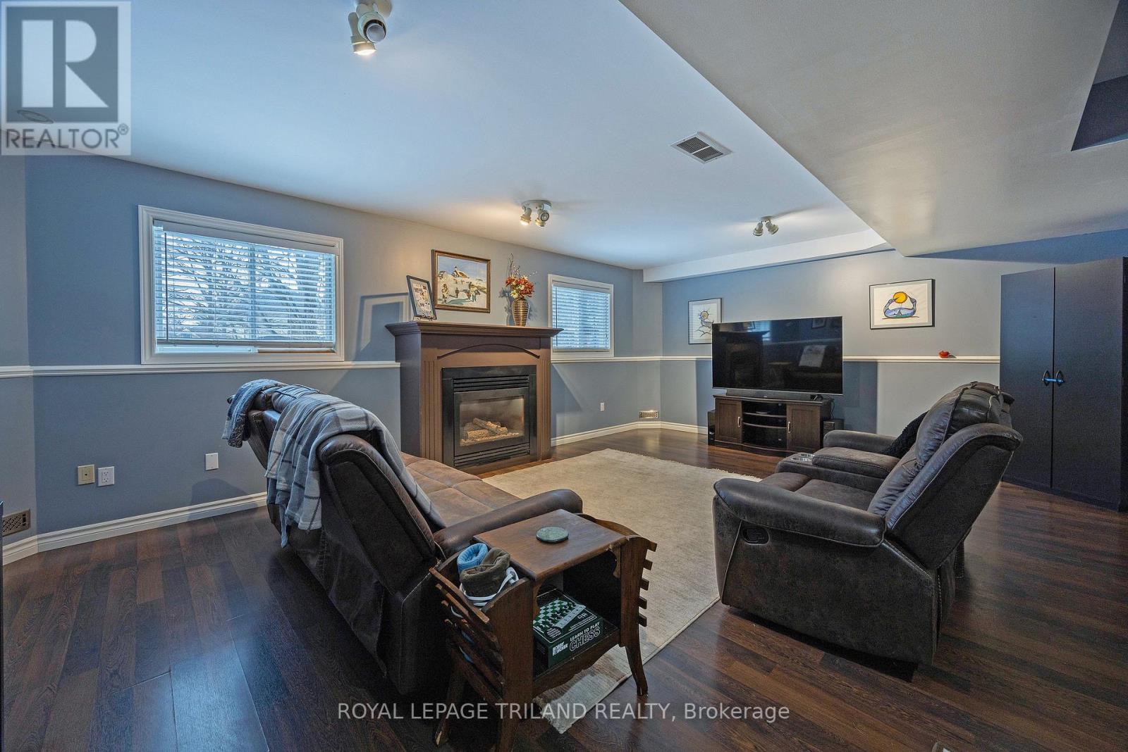 94 Queen Street, Thames Centre, Ontario  N0L 1G2 - Photo 21 - X12818152