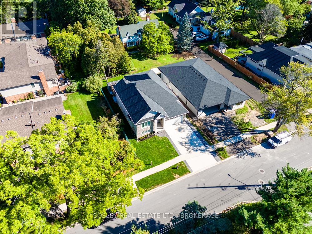 1 Hurricane Road, Pelham, Ontario  L0S 1E3 - Photo 39 - X12818076