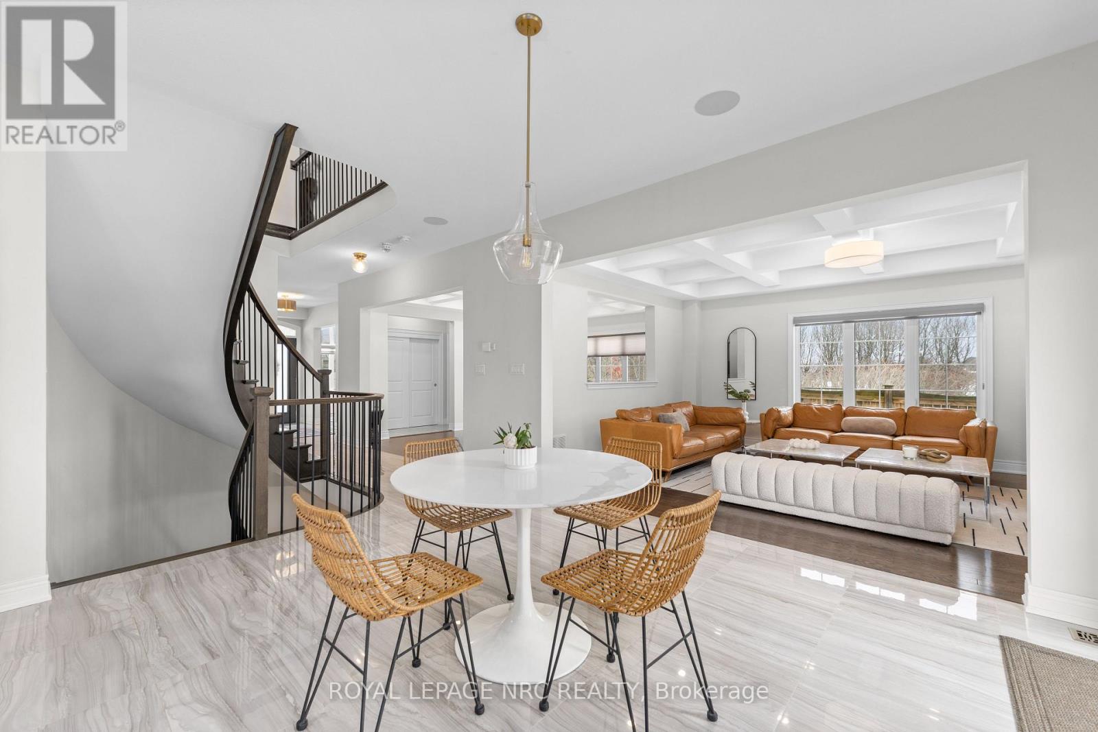 25 Philmori Boulevard, Pelham, Ontario  L0S 1E5 - Photo 8 - X12818106