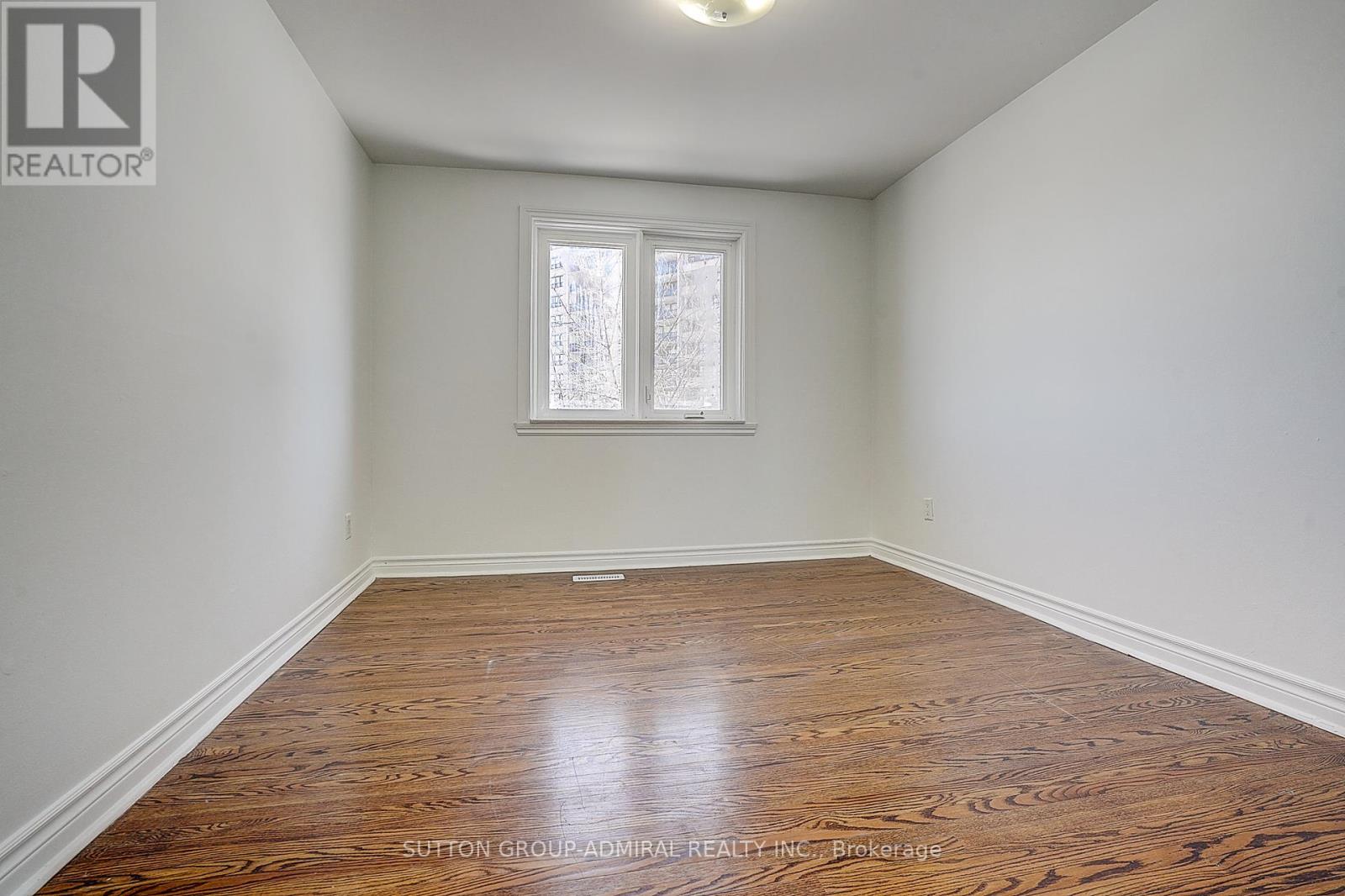 7 Townhouse Crescent, Brampton, Ontario  L6W 3C5 - Photo 25 - W12633728