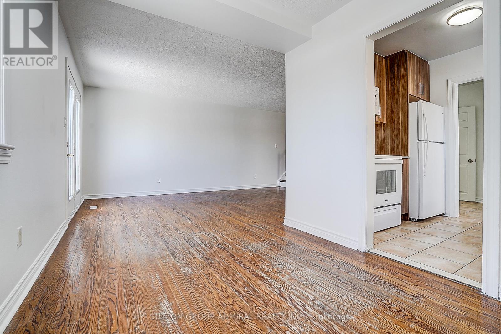 7 Townhouse Crescent, Brampton, Ontario  L6W 3C5 - Photo 21 - W12633728