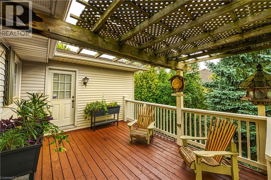 4 Hunter Road, Grimsby, Ontario  L3M 4A4 - Photo 6 - 40806551