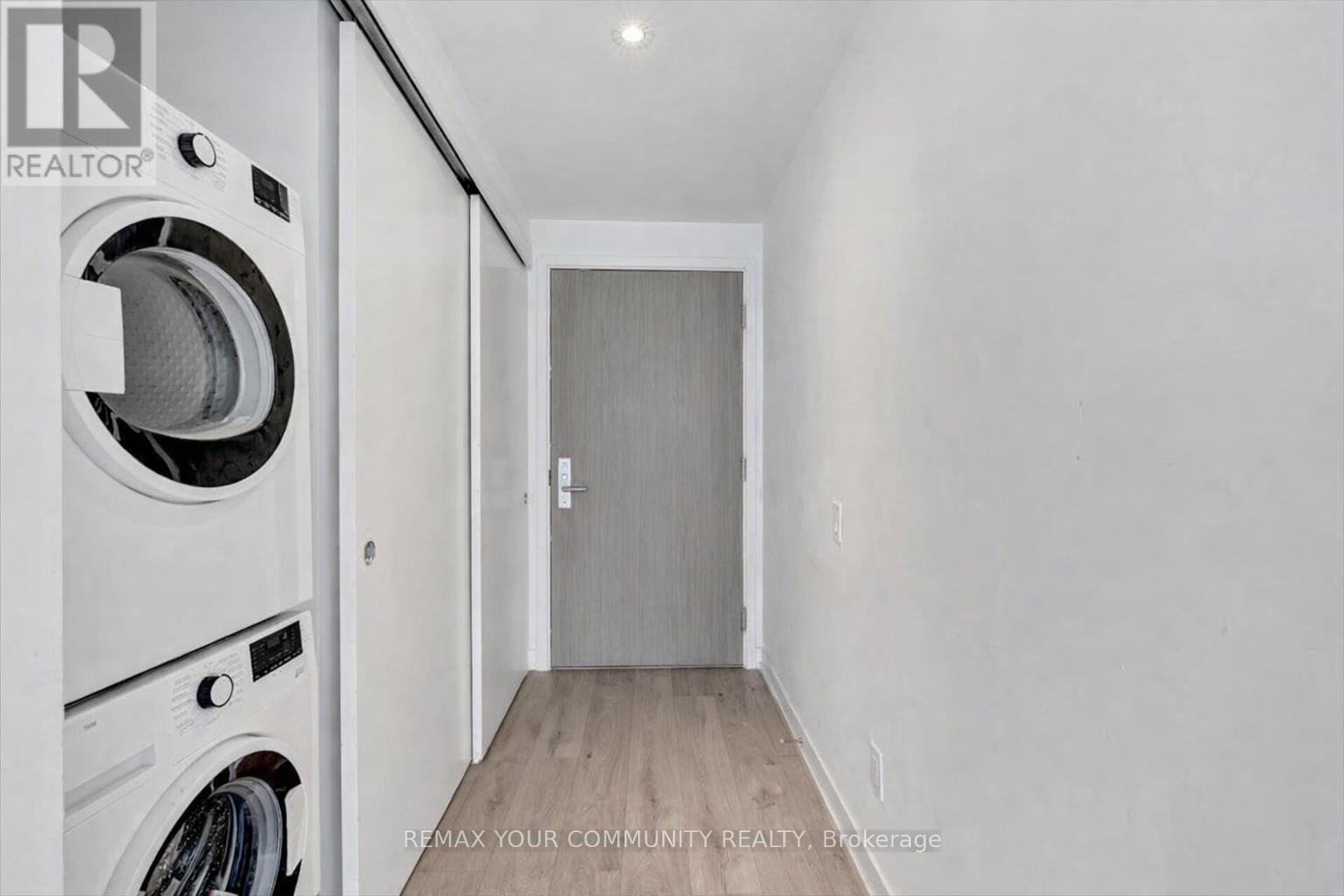 4108 - 161 Roehampton Avenue, Toronto, Ontario  M4P 0C8 - Photo 2 - C12818094