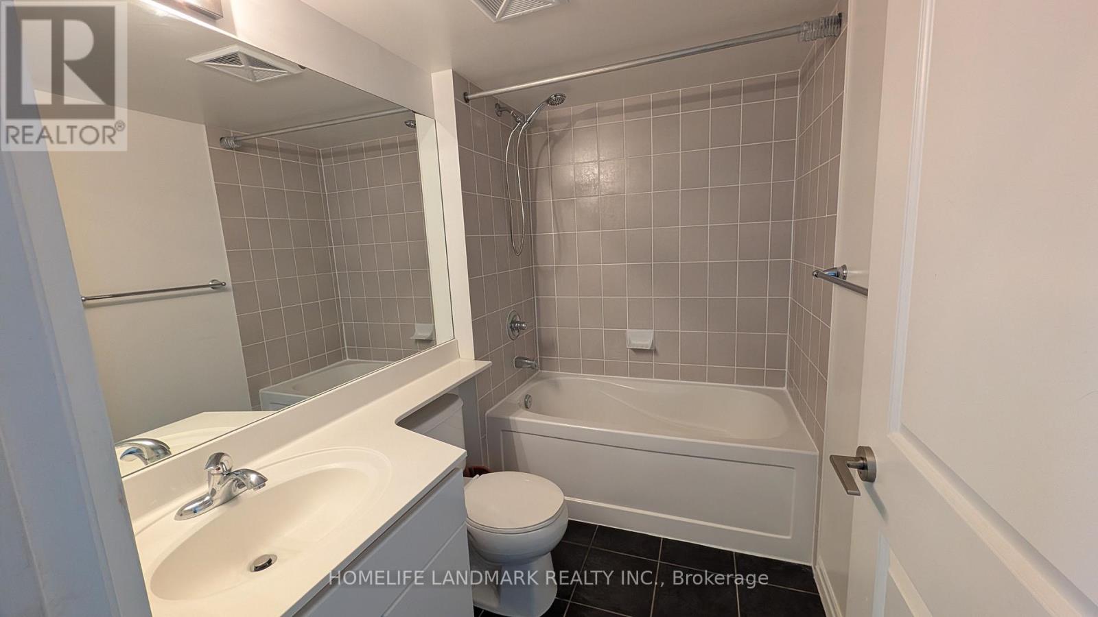 212 - 2035 Sheppard Avenue E, Toronto, Ontario  M2J 1W6 - Photo 5 - C12818120