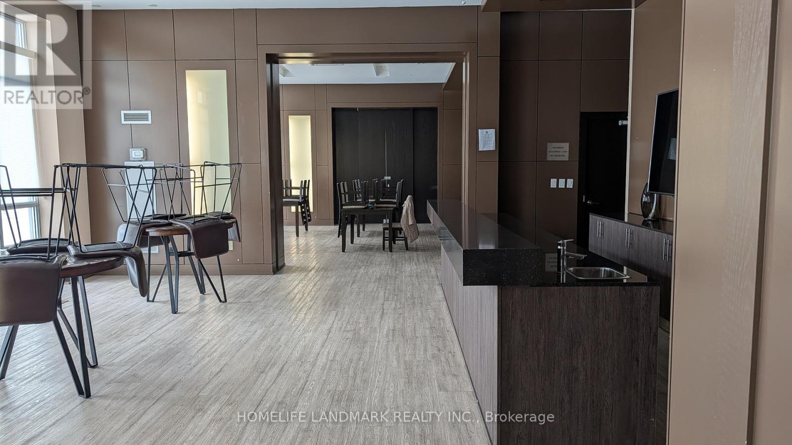 212 - 2035 Sheppard Avenue E, Toronto, Ontario  M2J 1W6 - Photo 7 - C12818120