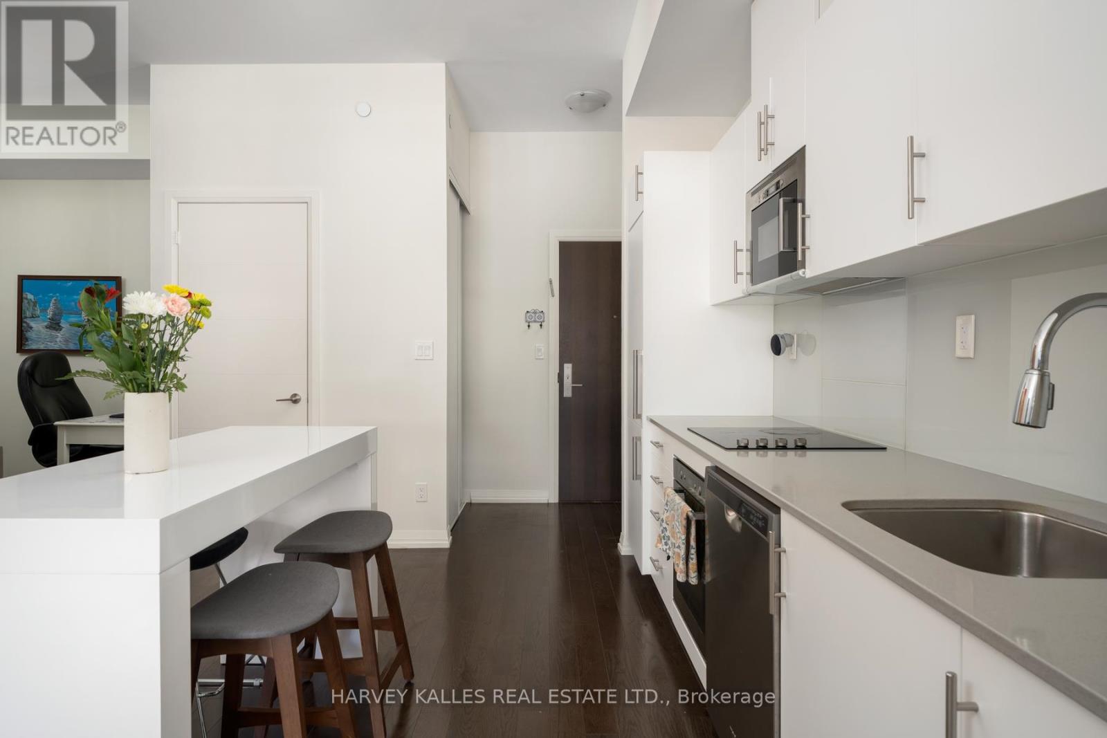 918 - 460 Adelaide Street E, Toronto, Ontario  M5A 0E7 - Photo 3 - C12818124