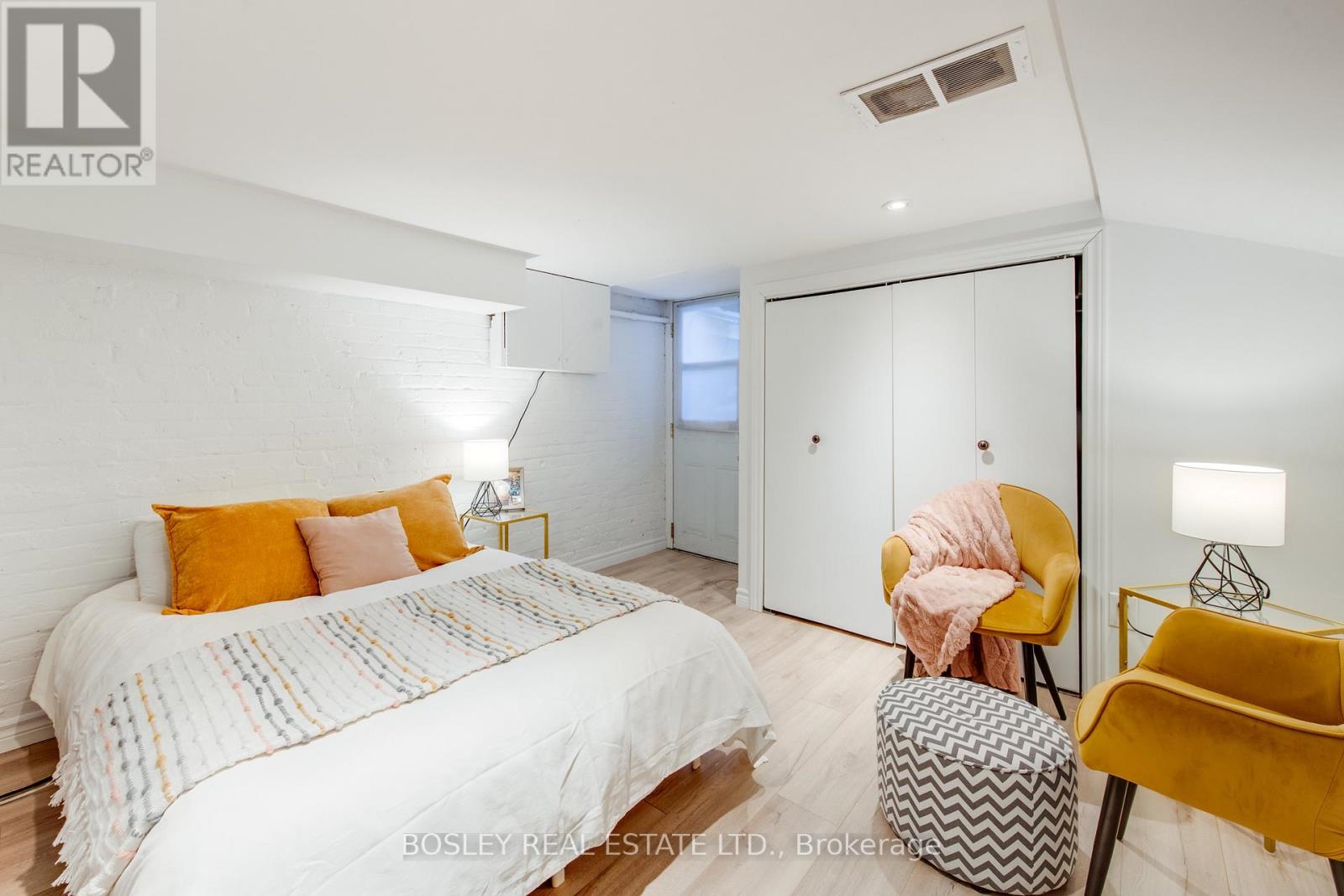 166 Hiawatha Road, Toronto, Ontario  M4L 2X9 - Photo 21 - E12818080