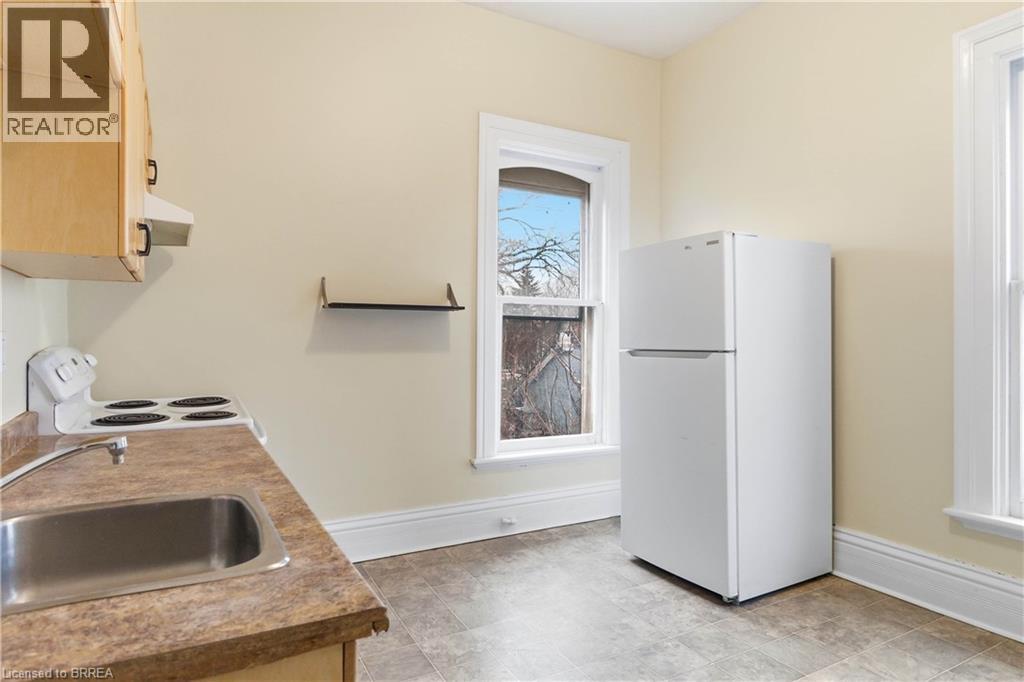 74 Pearl Street, Brantford, Ontario  N3T 3N7 - Photo 14 - 40807279