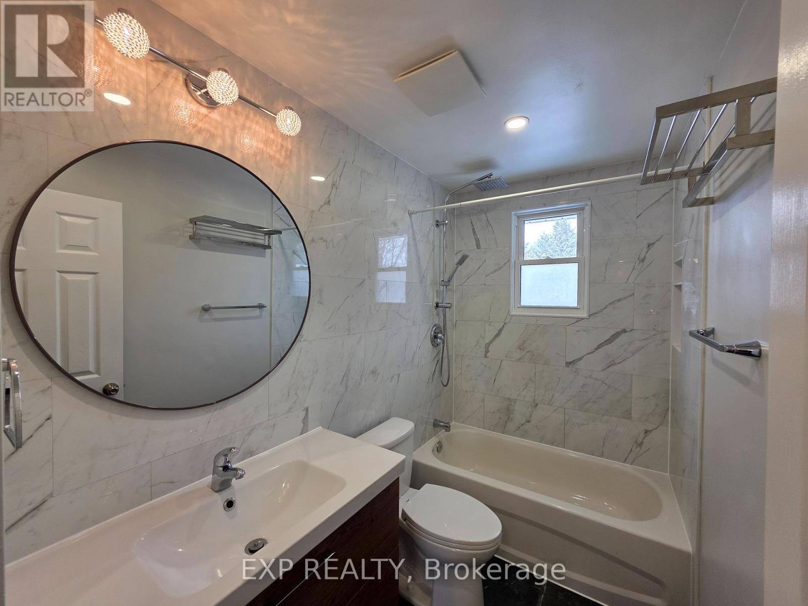 77 Kulpin Avenue, Bradford West Gwillimbury (Bradford), Ontario  L3Z 1T6 - Photo 10 - N12818164