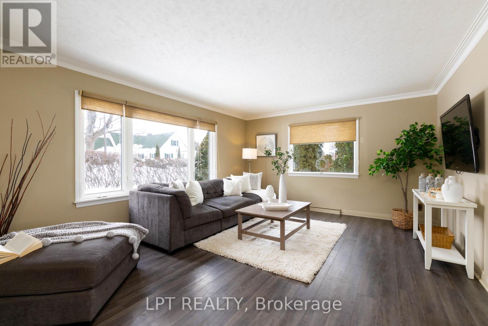 37 Malone Road, Georgina, Ontario  L0E 1L0 - Photo 10 - N12818170