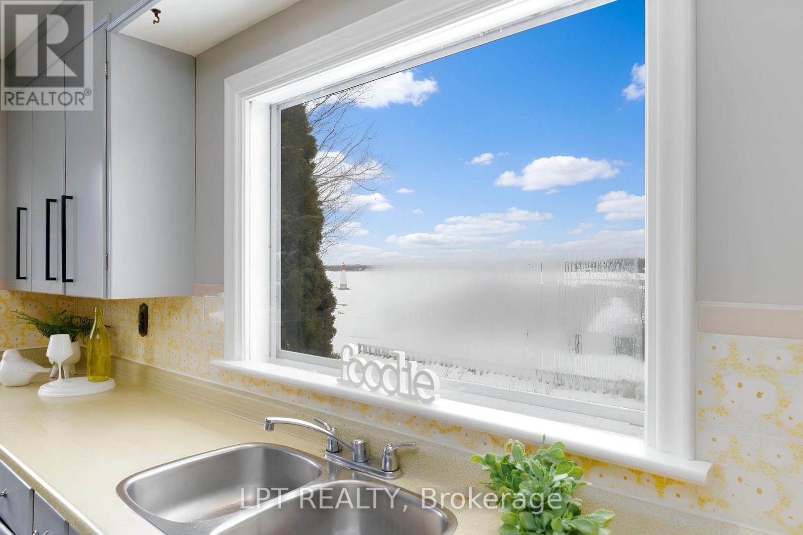 37 Malone Road, Georgina, Ontario  L0E 1L0 - Photo 14 - N12818170