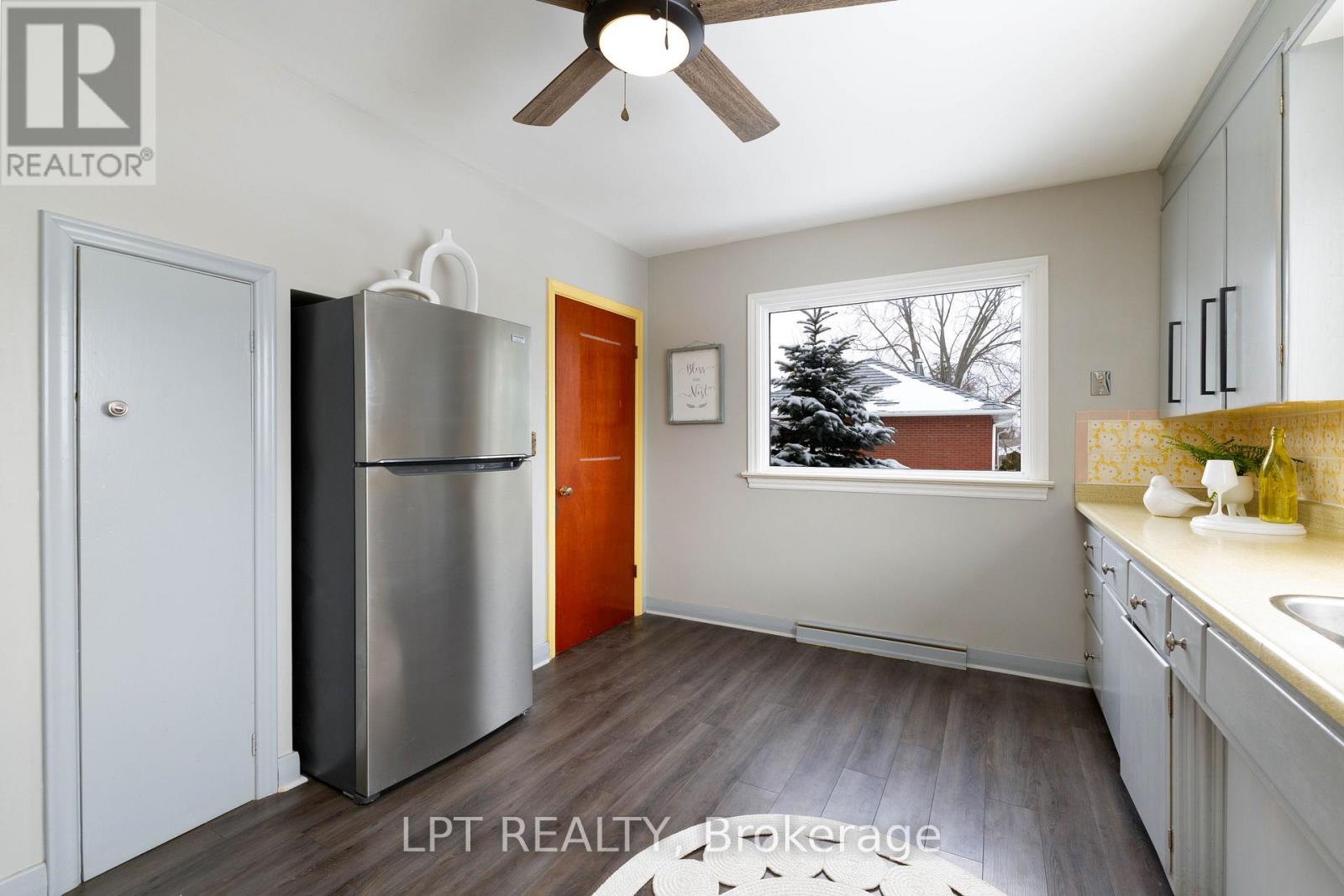 37 Malone Road, Georgina, Ontario  L0E 1L0 - Photo 16 - N12818170