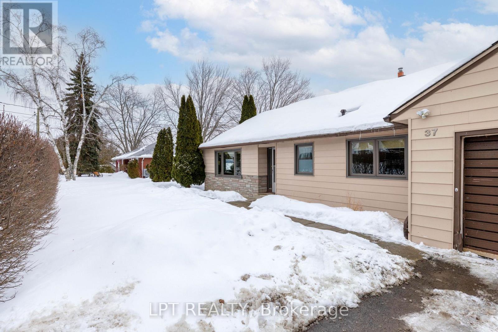 37 Malone Road, Georgina, Ontario  L0E 1L0 - Photo 6 - N12818170