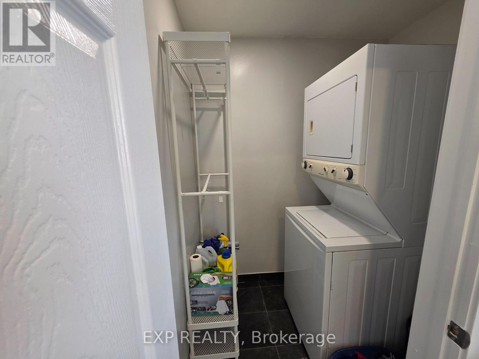 Upper - 77 Kulpin Avenue, Bradford West Gwillimbury (Bradford), Ontario  L3Z 1T6 - Photo 10 - N12818174