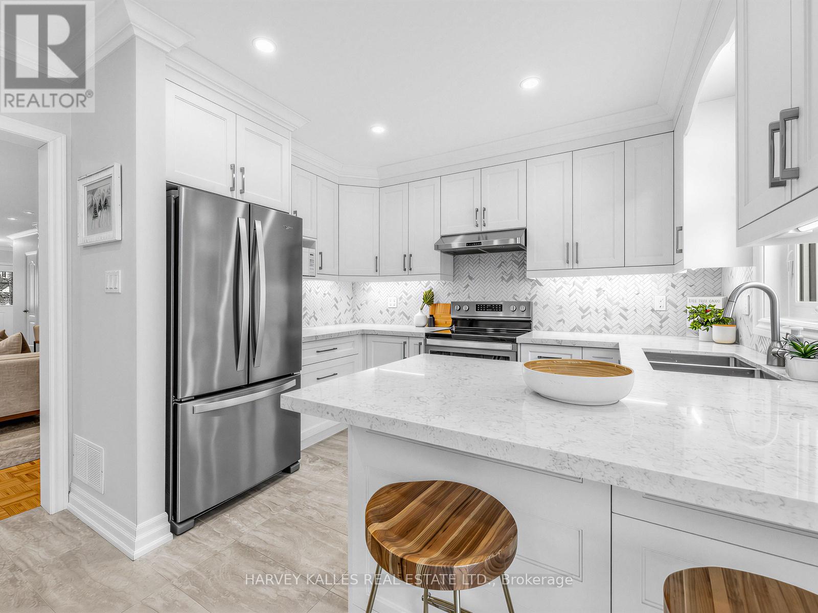 188 Warrick Crescent, Newmarket, Ontario  L3X 2S3 - Photo 10 - N12818210