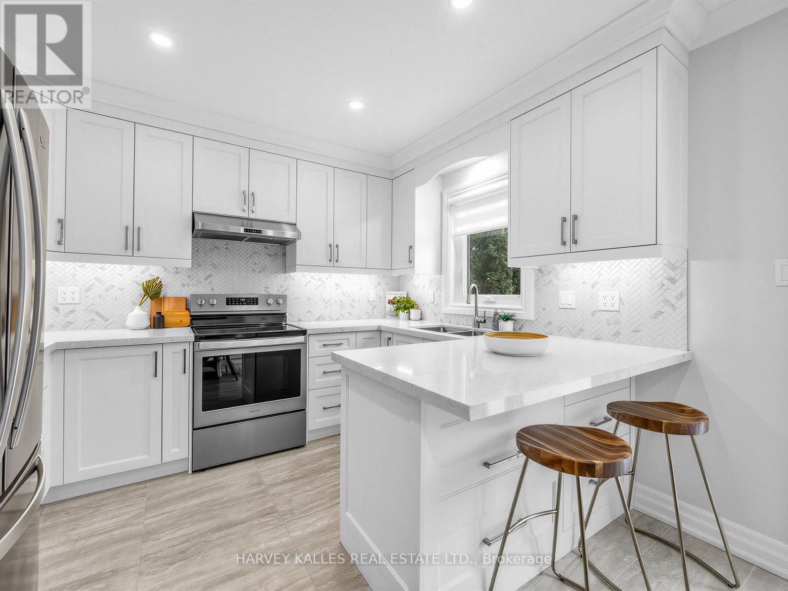 188 Warrick Crescent, Newmarket, Ontario  L3X 2S3 - Photo 11 - N12818210