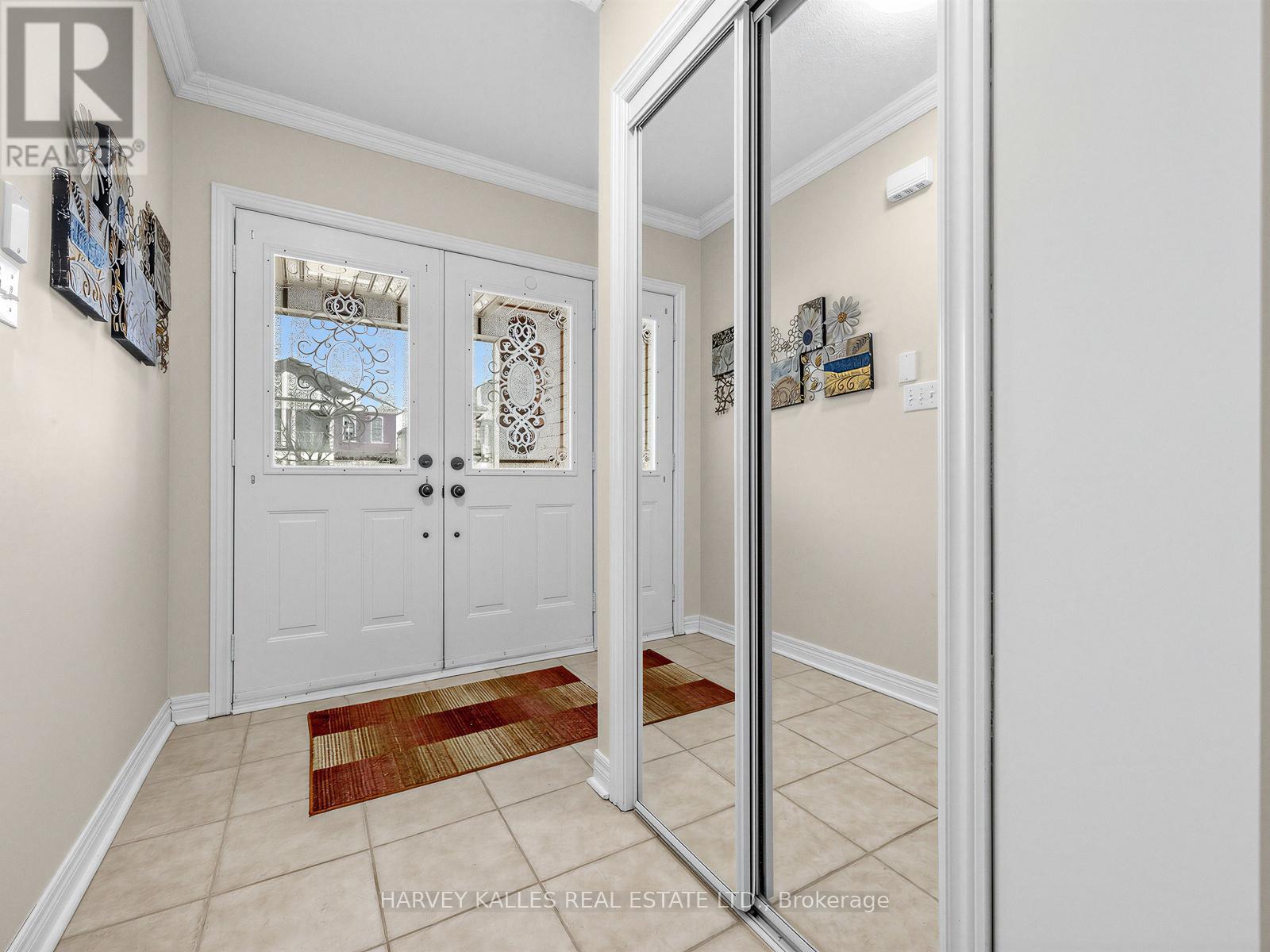 188 Warrick Crescent, Newmarket, Ontario  L3X 2S3 - Photo 2 - N12818210