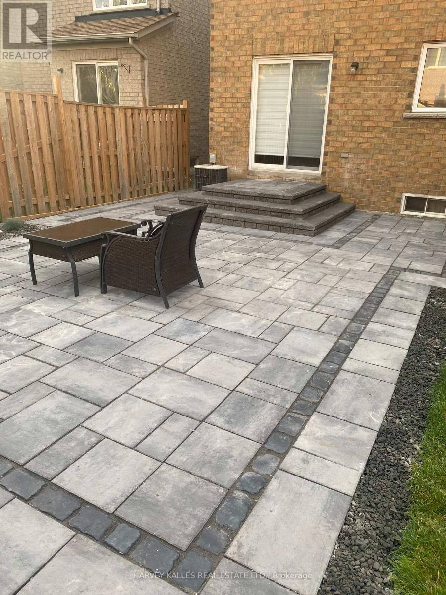 188 Warrick Crescent, Newmarket, Ontario  L3X 2S3 - Photo 31 - N12818210