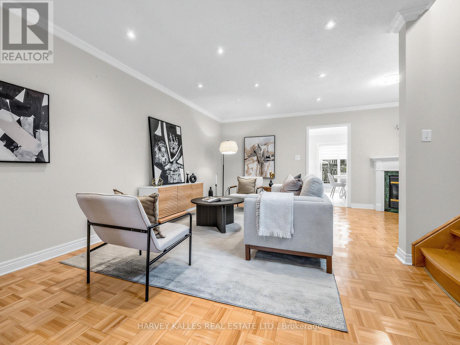 188 Warrick Crescent, Newmarket, Ontario  L3X 2S3 - Photo 4 - N12818210