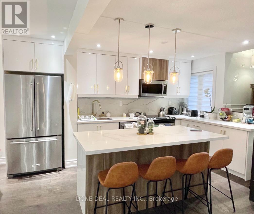 206 Harvest Drive, Milton, Ontario  L9T 4T3 - Photo 7 - W12816874