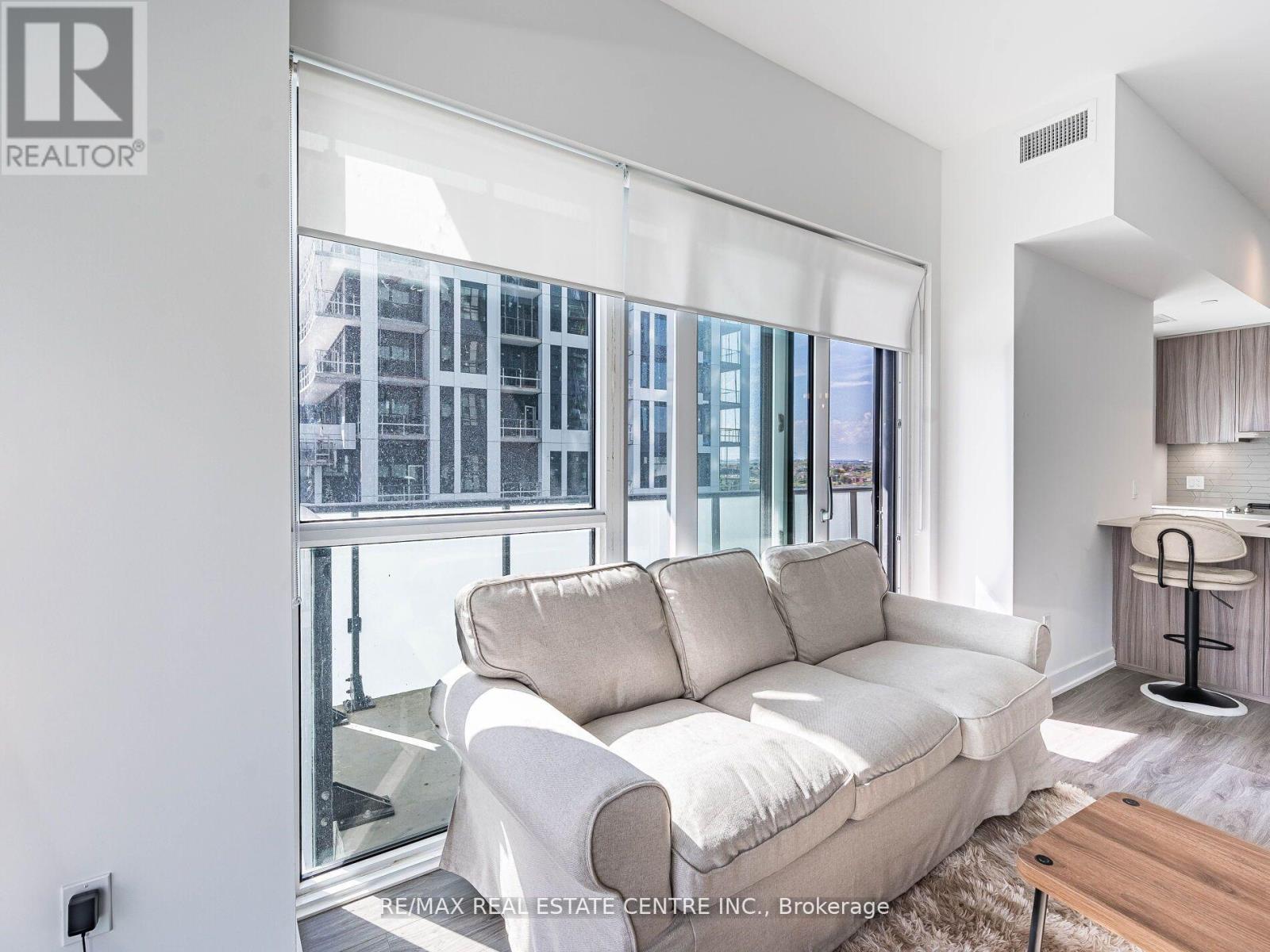 4130 Parkside Village Drive W, Mississauga, Ontario  L5M 0X8 - Photo 16 - W12818066