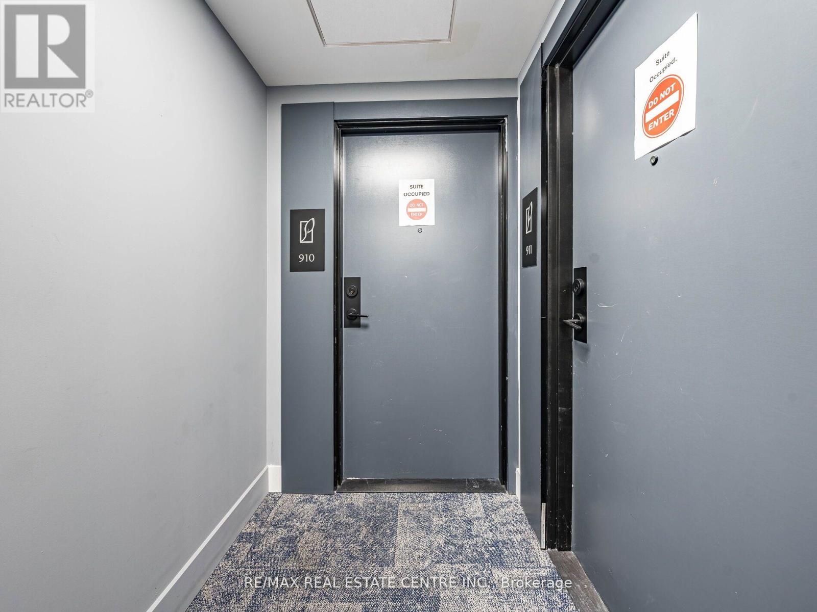 4130 Parkside Village Drive W, Mississauga, Ontario  L5M 0X8 - Photo 2 - W12818066