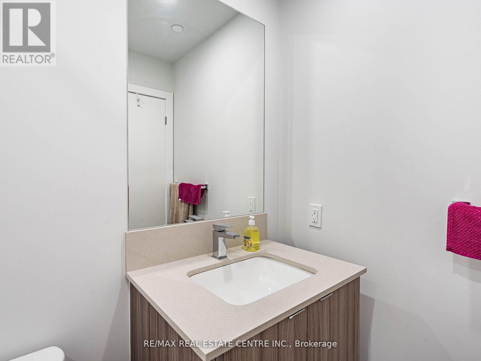 4130 Parkside Village Drive W, Mississauga, Ontario  L5M 0X8 - Photo 22 - W12818066