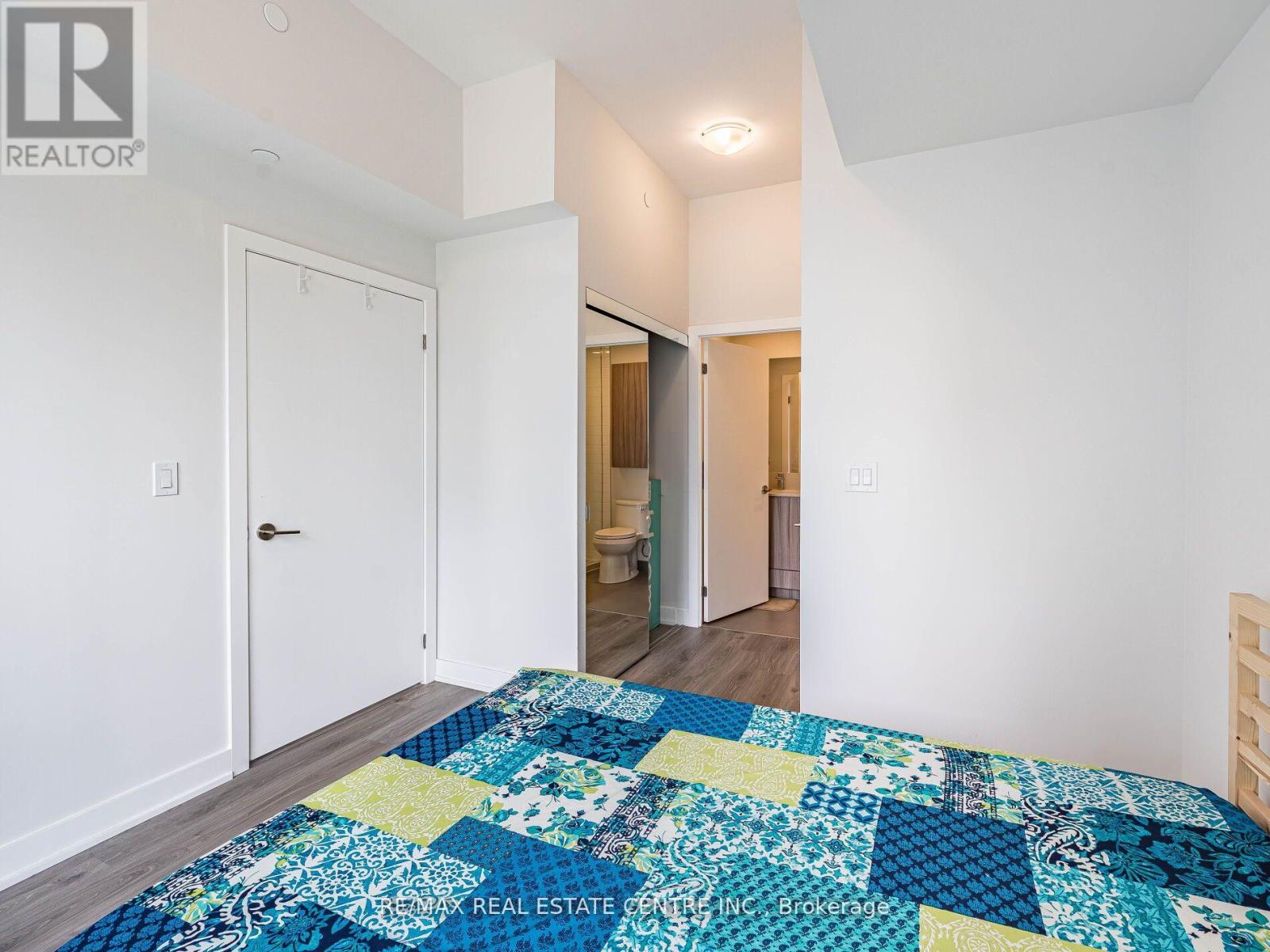 4130 Parkside Village Drive W, Mississauga, Ontario  L5M 0X8 - Photo 25 - W12818066