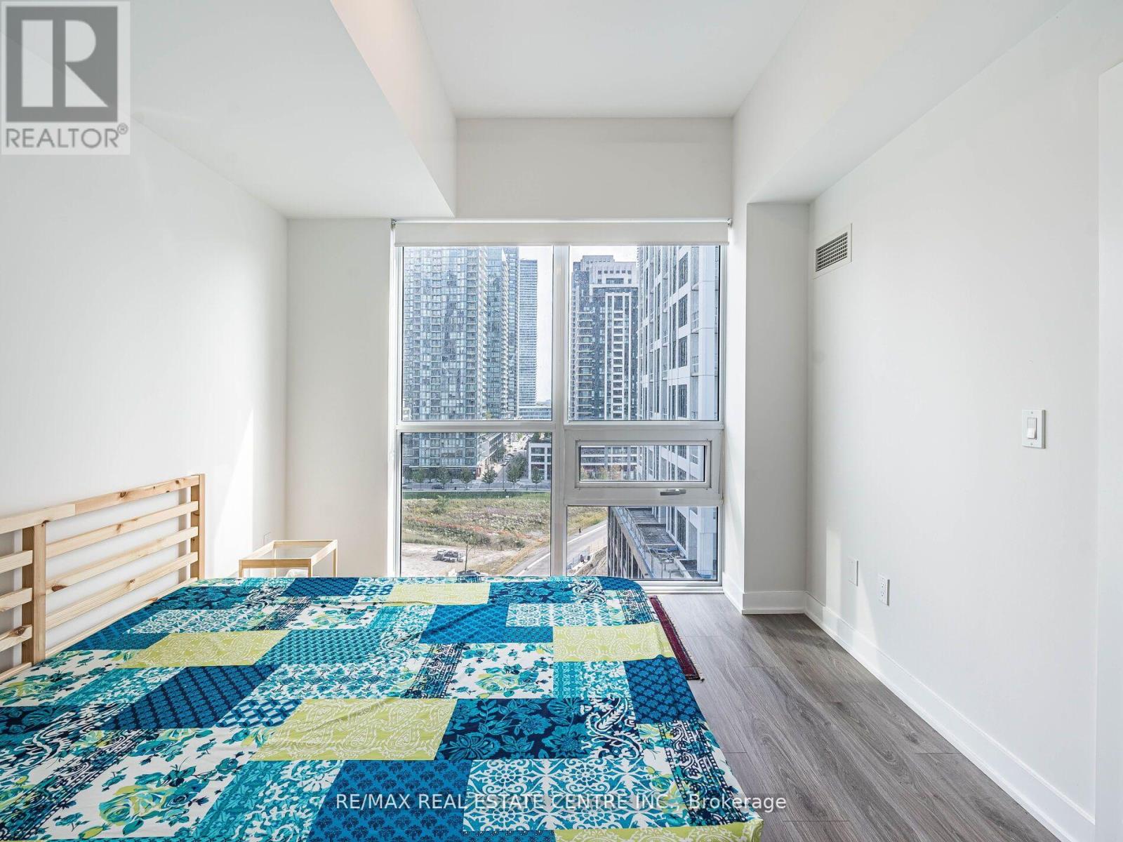 4130 Parkside Village Drive W, Mississauga, Ontario  L5M 0X8 - Photo 26 - W12818066