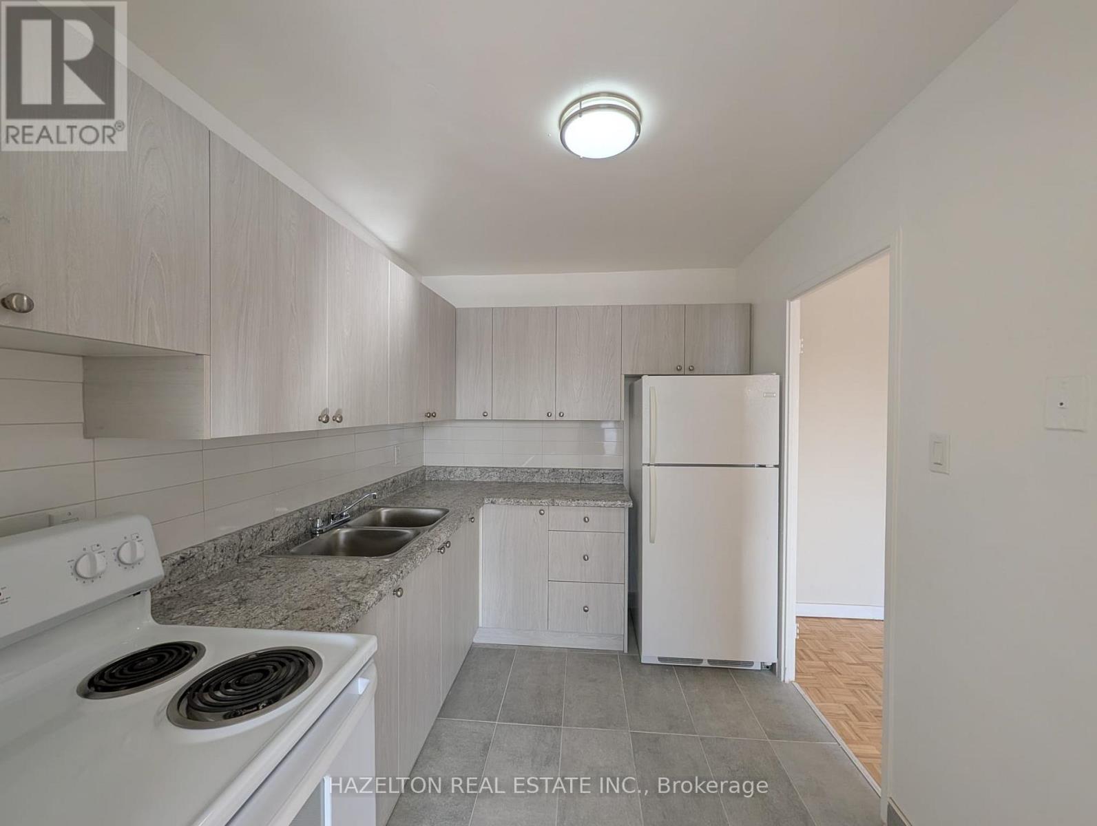 315 - 1901 Martin Grove Road, Toronto, Ontario  M9V 3T1 - Photo 2 - W12818090
