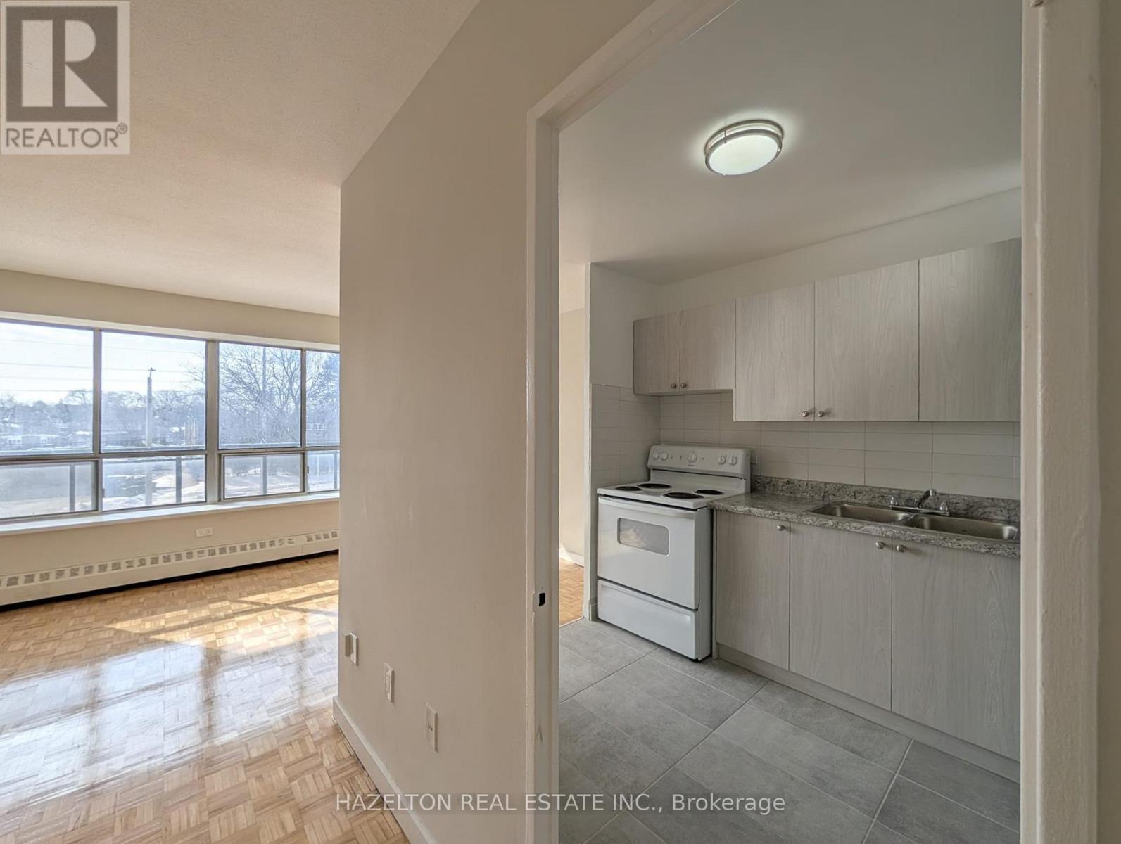 315 - 1901 Martin Grove Road, Toronto, Ontario  M9V 3T1 - Photo 4 - W12818090