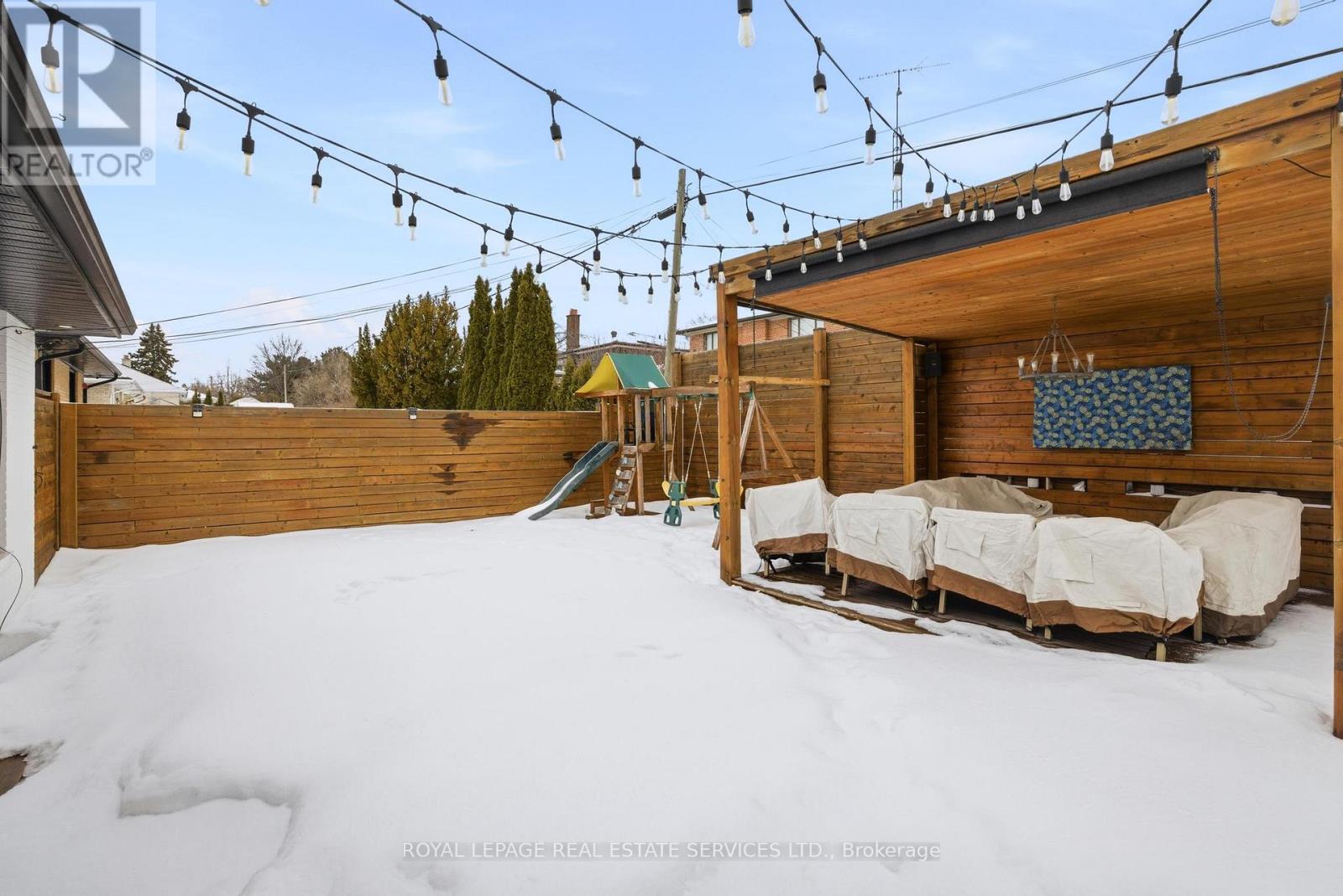 11 Benbow Road, Toronto, Ontario  M9P 3K1 - Photo 49 - W12818204