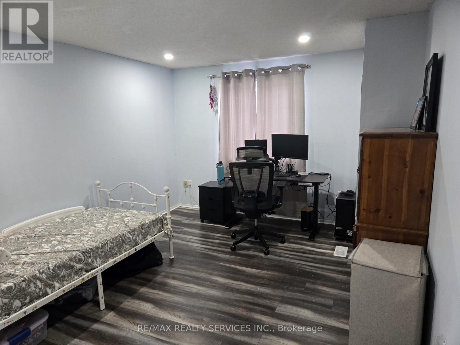 32 - 54 Green Valley Drive, Kitchener, Ontario  N2P 1Z9 - Photo 10 - X12818180