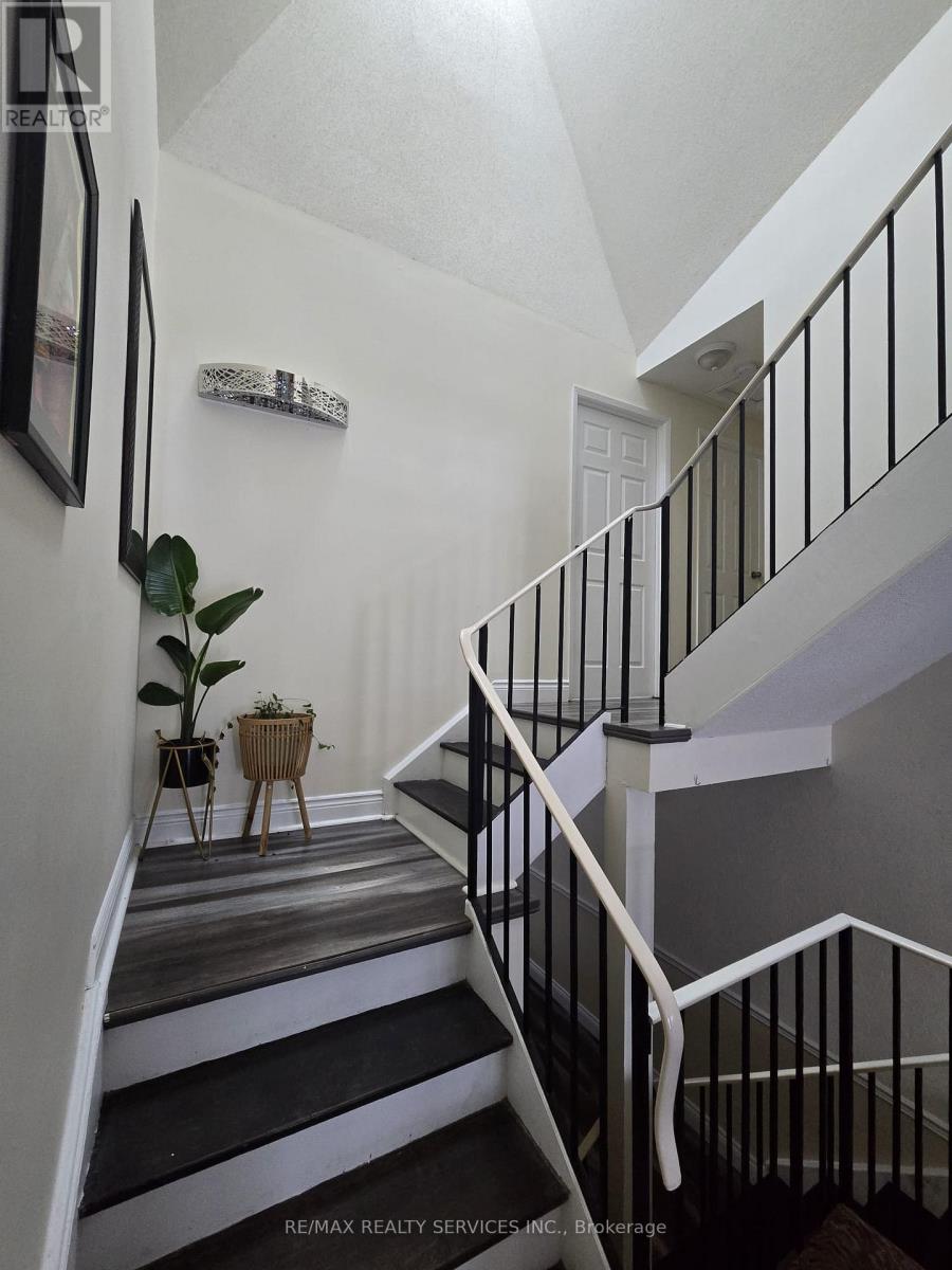 32 - 54 Green Valley Drive, Kitchener, Ontario  N2P 1Z9 - Photo 14 - X12818180